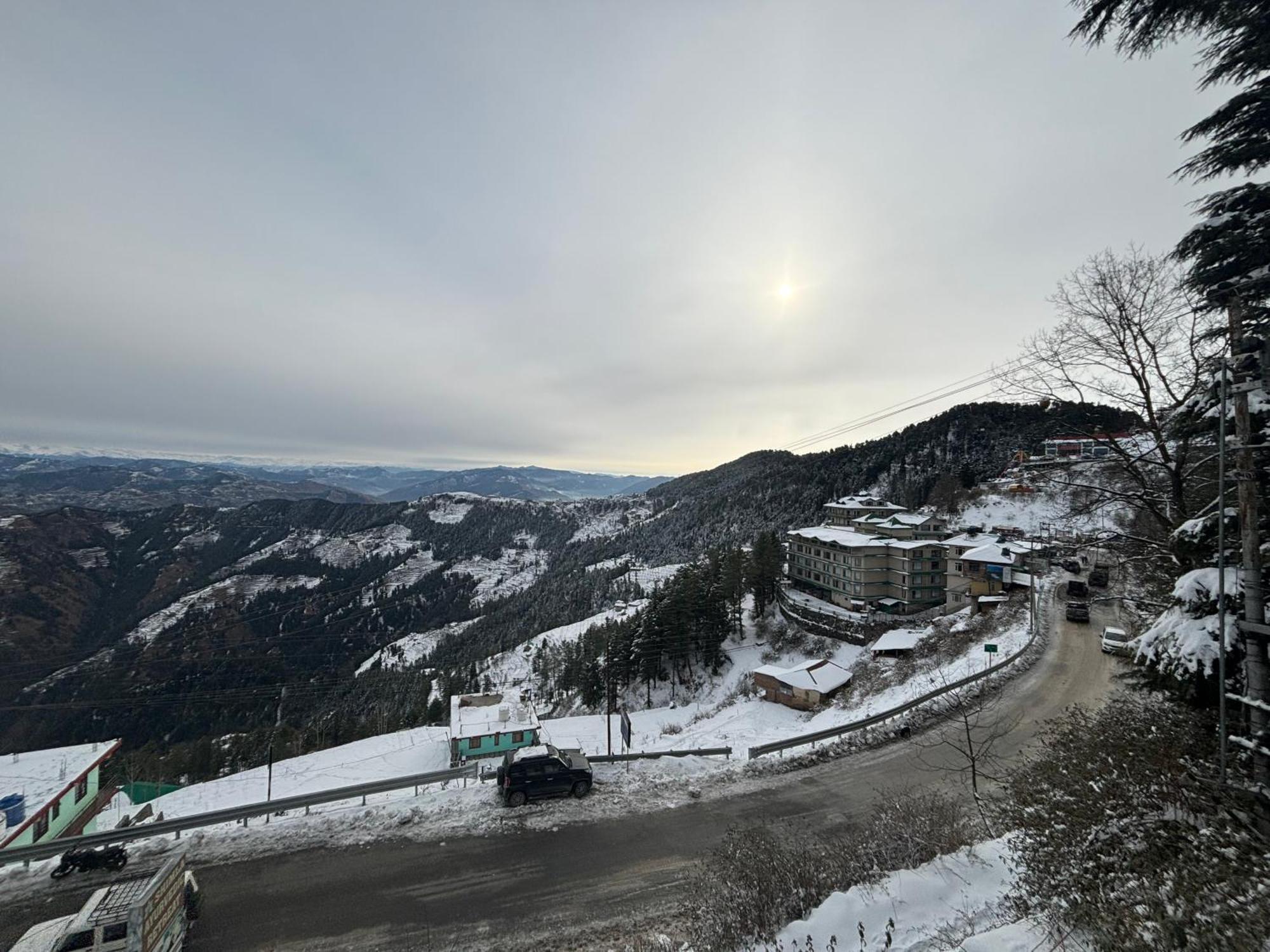 Отель Treebo Shimla Ayurvedic Retreat Куфри Экстерьер фото